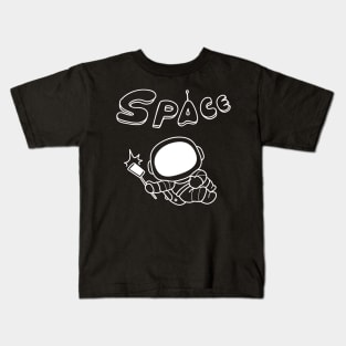 Sweet space astronaut makes selfie Kids T-Shirt